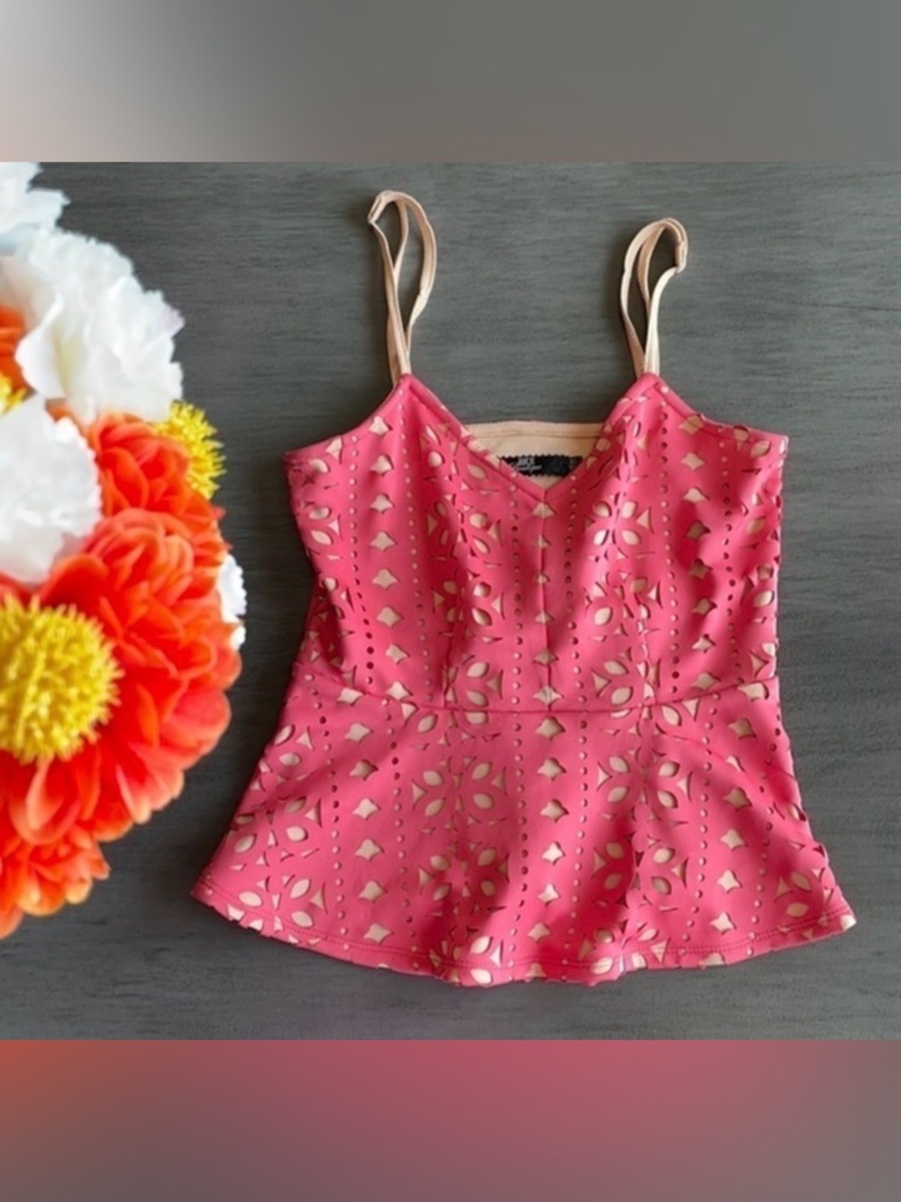 💛 NWOT BKE Boutique Lazercut Coral Pink Eyelet Tank Top Blouse